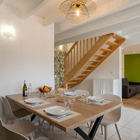 La Roseliere By Interhome Guisseny